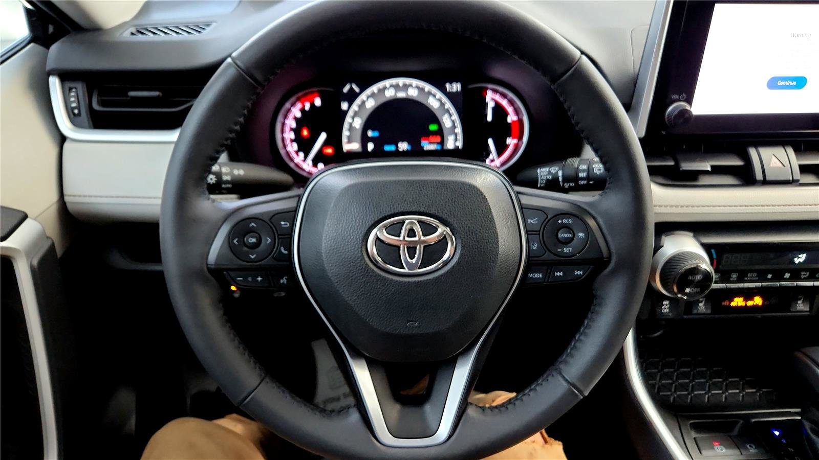 Used 2023 Toyota RAV4 XLE image 17