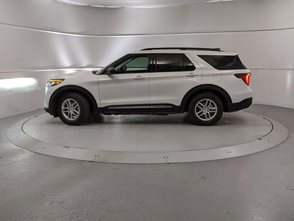 New 2025 Ford Explorer Active image 5