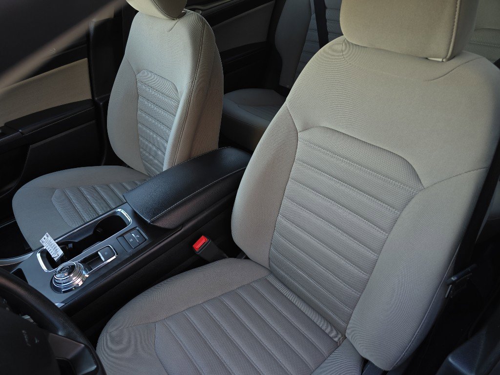 Used 2018 Ford Fusion S FWD image 23