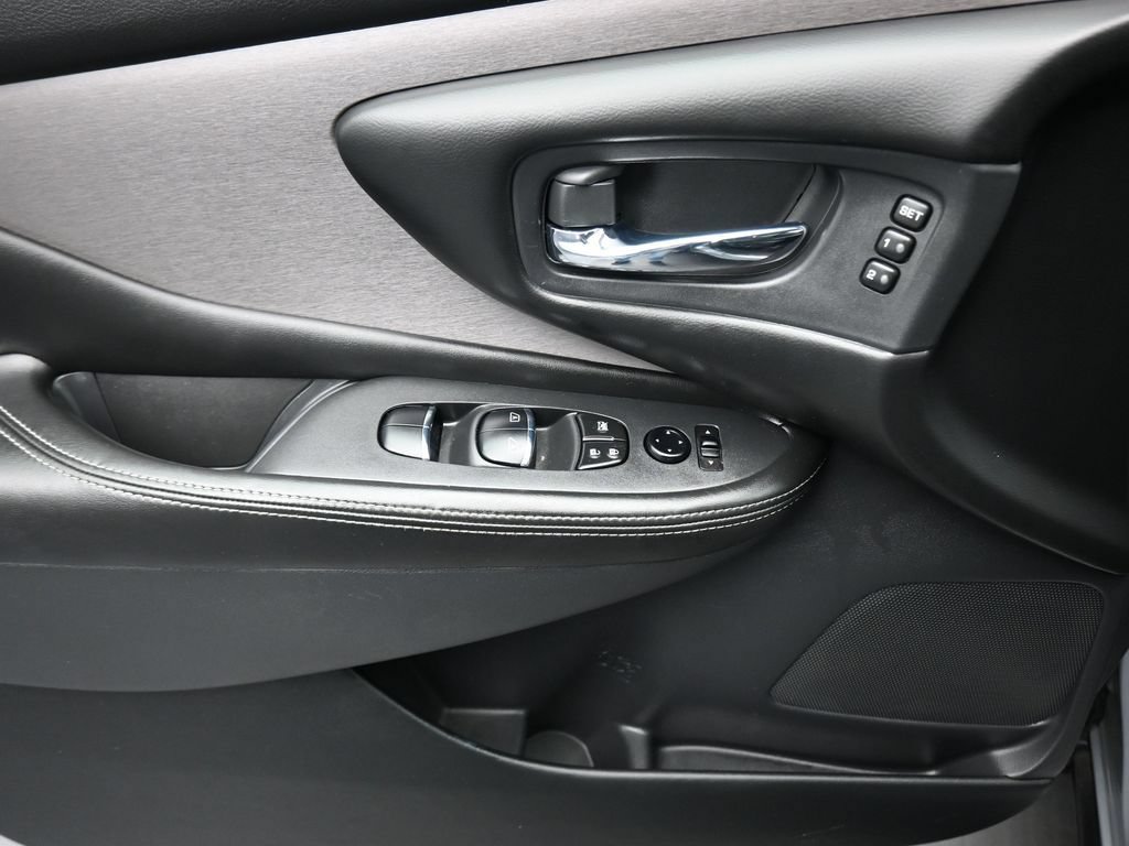 Used 2022 Nissan Murano SL w/ Cargo Package AWD/4WD image 10
