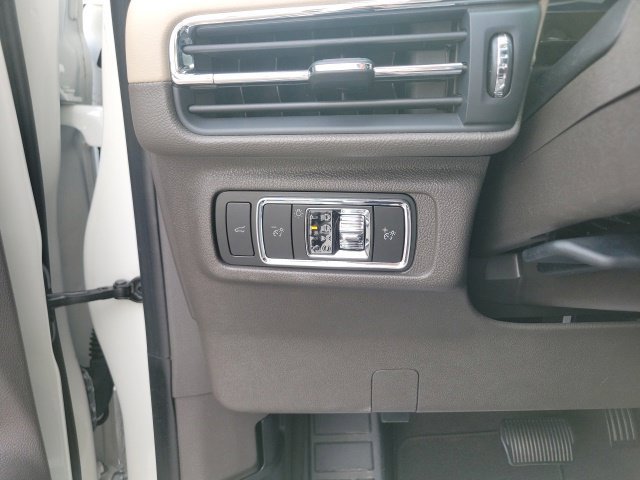 Certified 2024 Lincoln Corsair FWD image 43