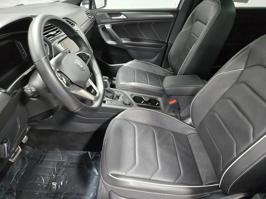 Used 2022 Volkswagen Tiguan SEL R-Line AWD/4WD image 10