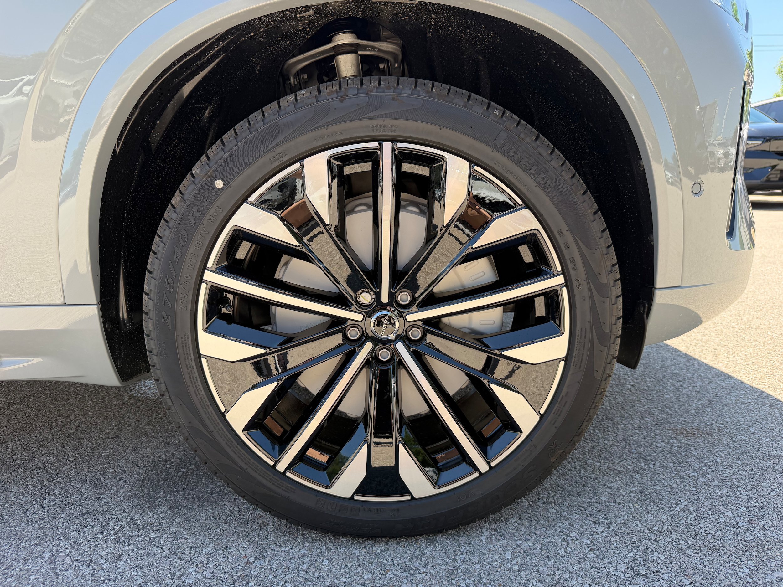 New 2026 Volvo XC90 B6 Ultra w/ Protection Package Premier AWD/4WD image 7