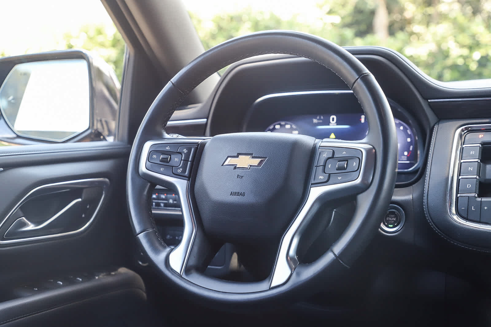 Used 2024 Chevrolet Tahoe LT w/ Luxury Package RWD image 16
