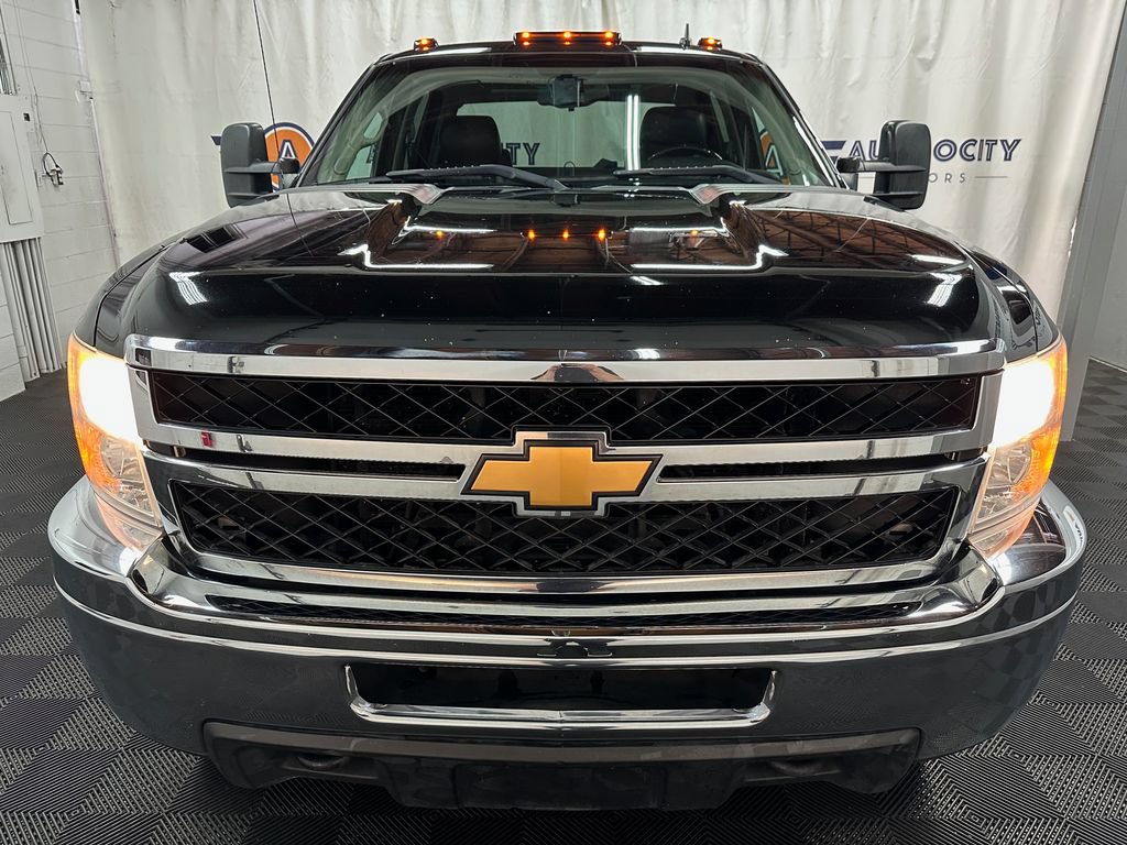 Used 2013 Chevrolet Silverado 2500 LT w/ Convenience Package AWD/4WD image 3