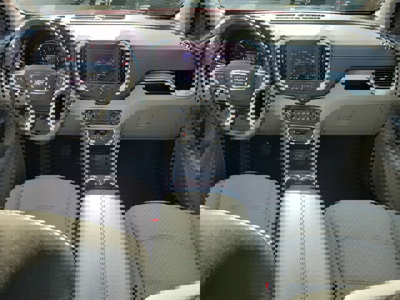 Used 2023 GMC Terrain SLE image 11