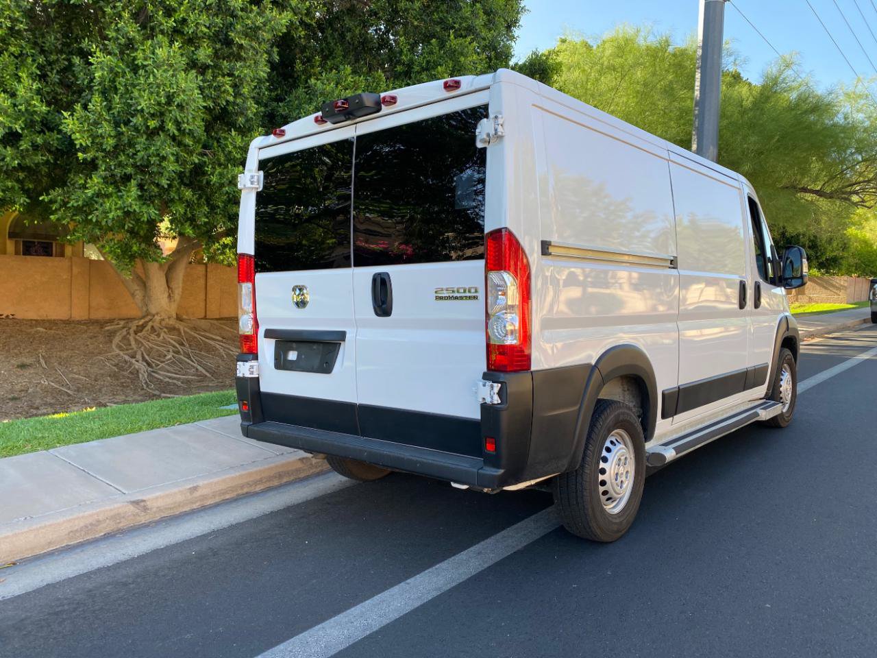 Used 2025 RAM ProMaster 2500 w/ U-Haul Equipment Group FWD image 4