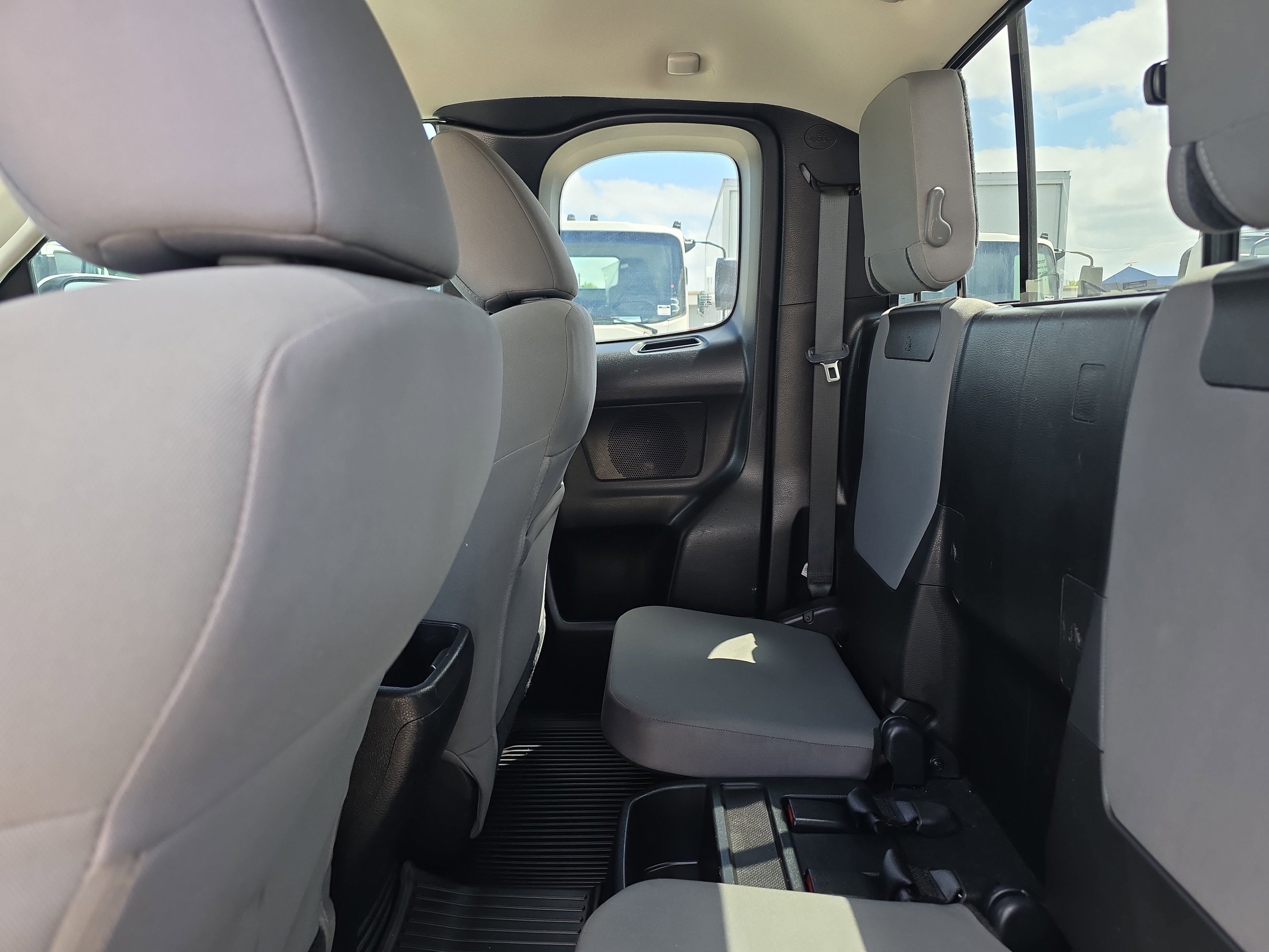 Used 2023 Toyota Tacoma SR RWD image 15