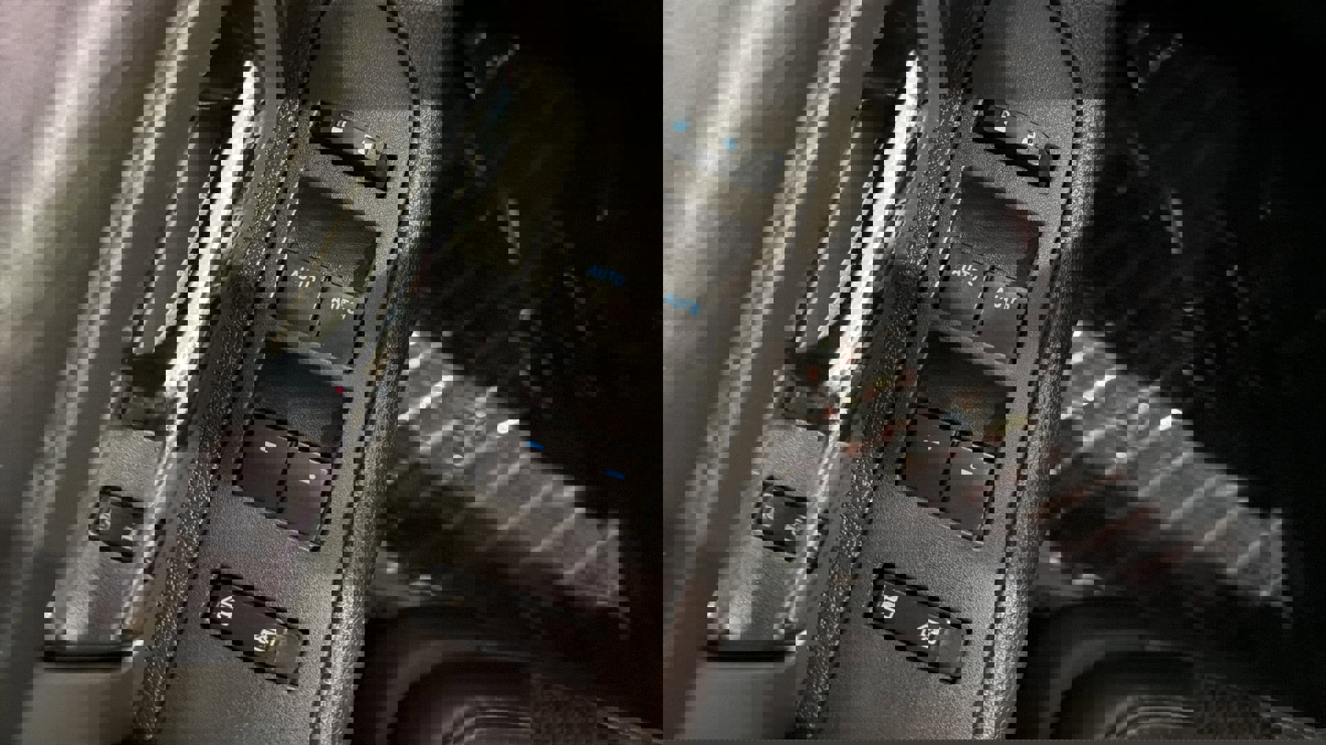 Used 2013 Ford F150 Raptor w/ Luxury Equipment Group image 19