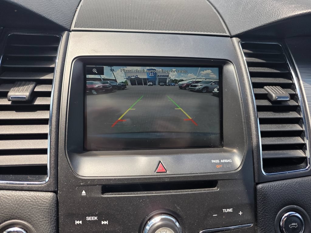 Used 2015 Ford Taurus SEL w/ Equipment Group 201A AWD/4WD image 13