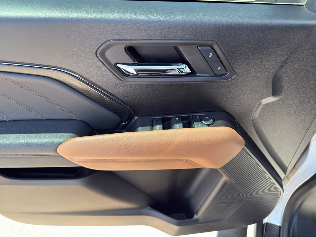 Certified 2024 GMC Canyon AT4 AWD/4WD image 16