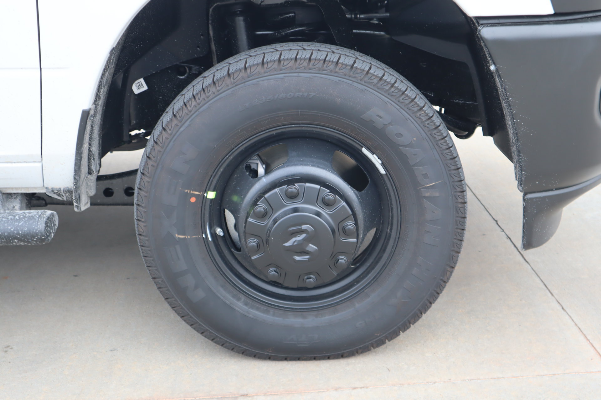New 2027 RAM 3500 Tradesman AWD/4WD image 17