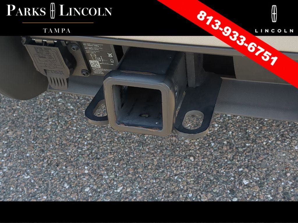 Used 2025 Volkswagen Atlas Peak Edition SE AWD/4WD image 11