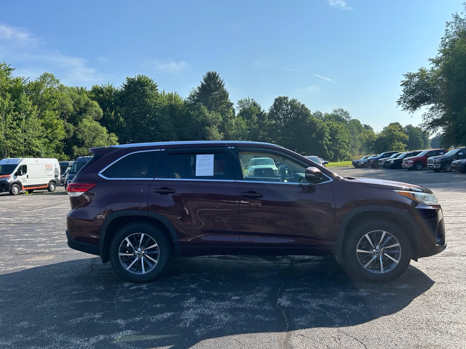 Used 2018 Toyota Highlander XLE AWD/4WD image 8