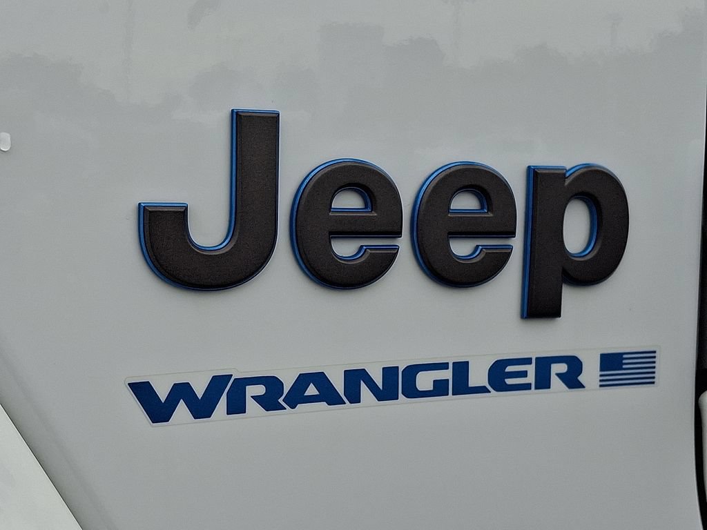 Used 2024 Jeep Wrangler Unlimited AWD/4WD image 29