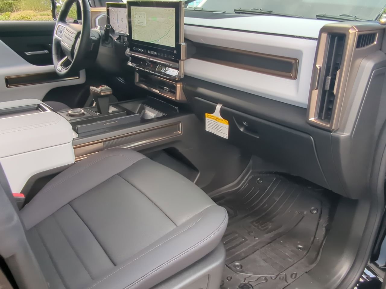 Used 2025 GMC Hummer EV 2X AWD/4WD image 30