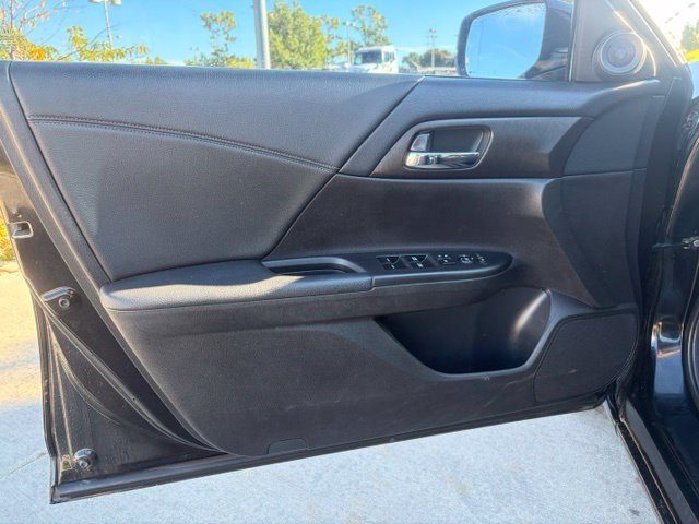 Used 2013 Honda Accord EX image 12