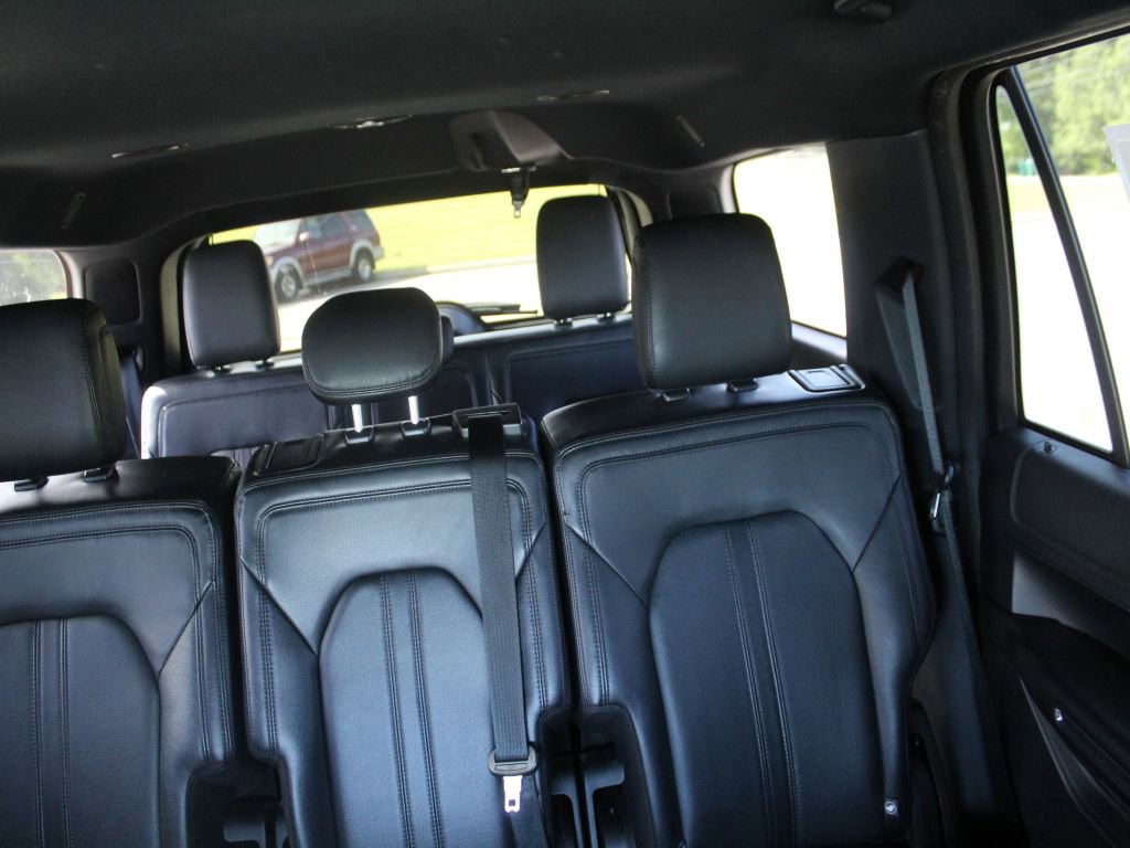 Used 2019 Ford Expedition Limited image 18