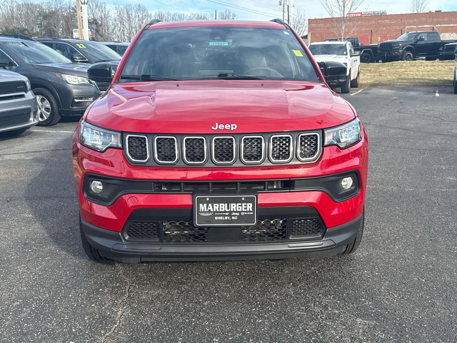 Used 2023 Jeep Compass Latitude w/ Sun and Sound Group image 2