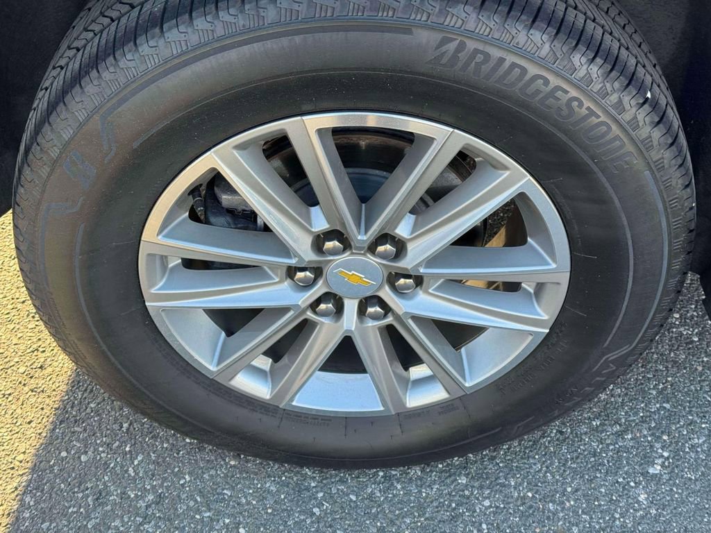 Used 2022 Chevrolet Traverse LT AWD/4WD image 10