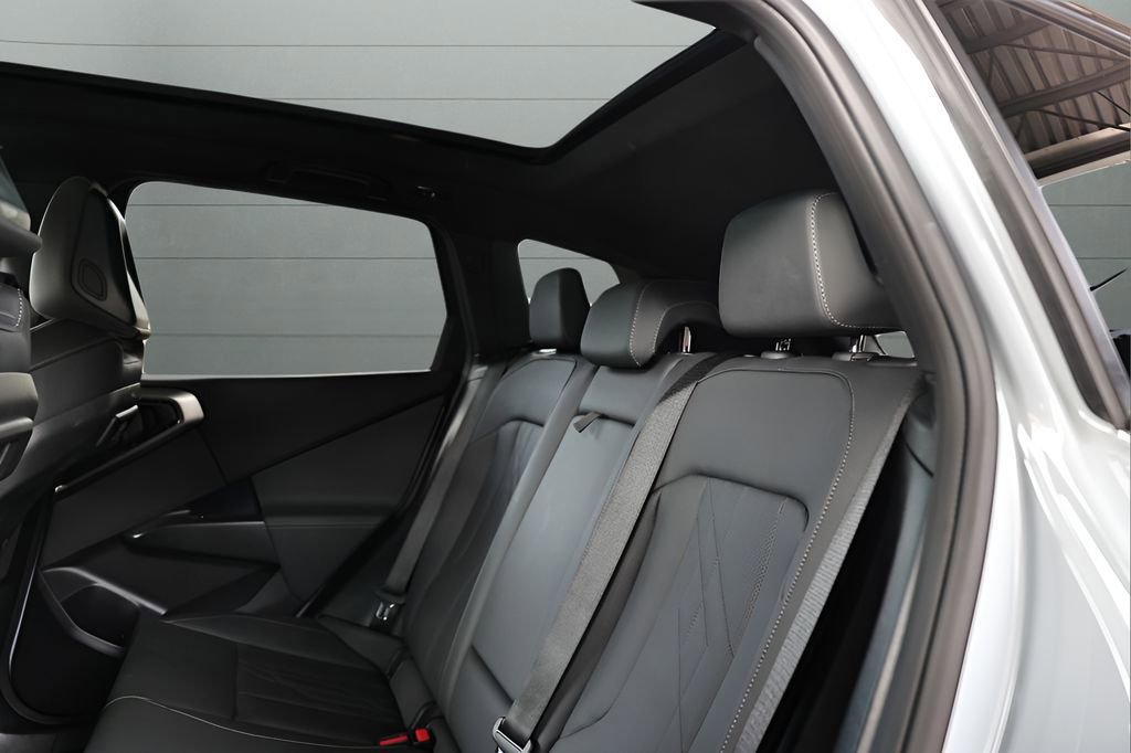 Used 2025 BMW X3 xDrive30i image 52