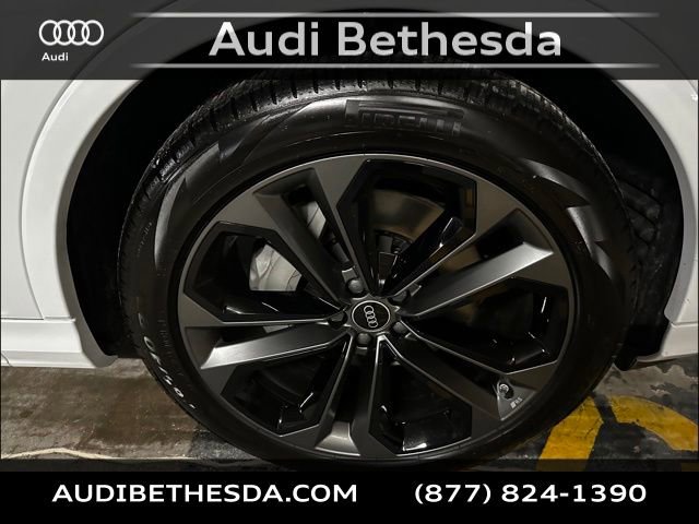 New 2025 Audi Q7 3.0T Prestige image 9