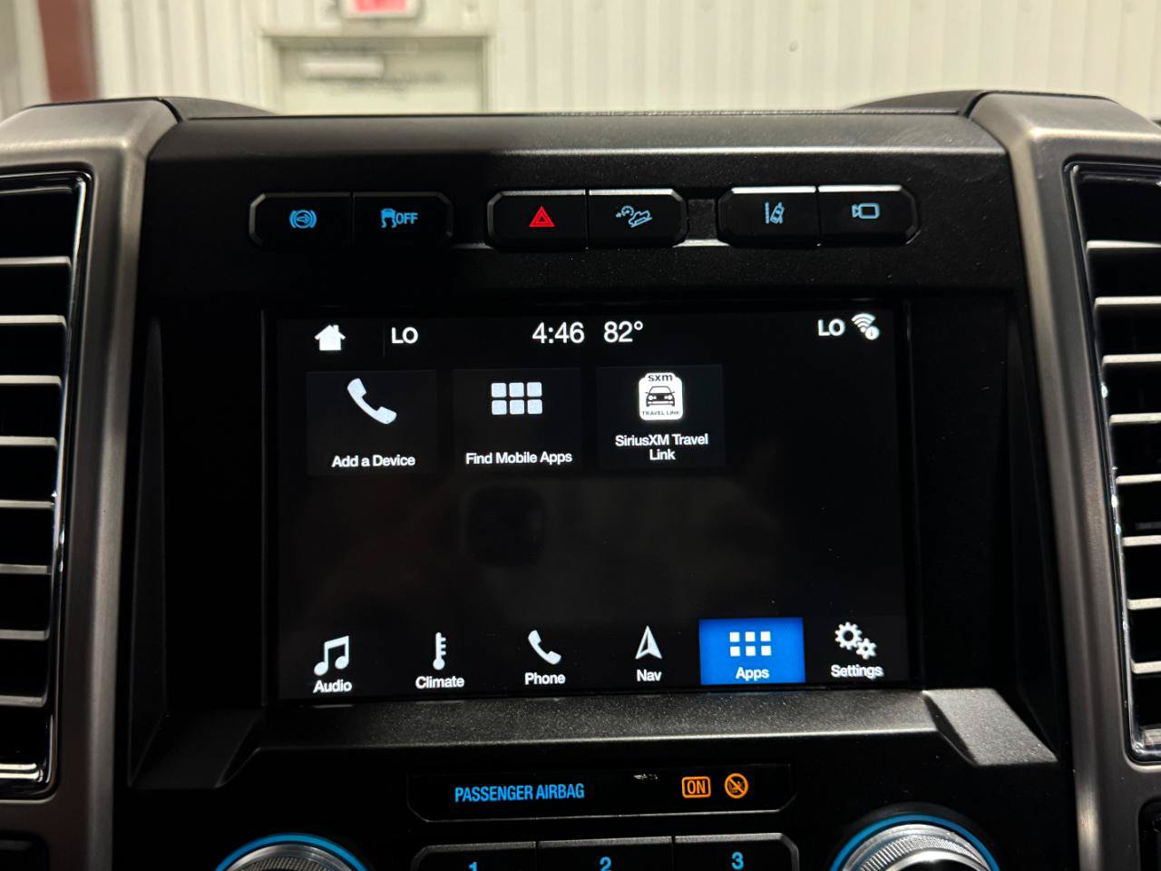 Used 2018 Ford F350 Platinum w/ Platinum Ultimate Package AWD/4WD image 43