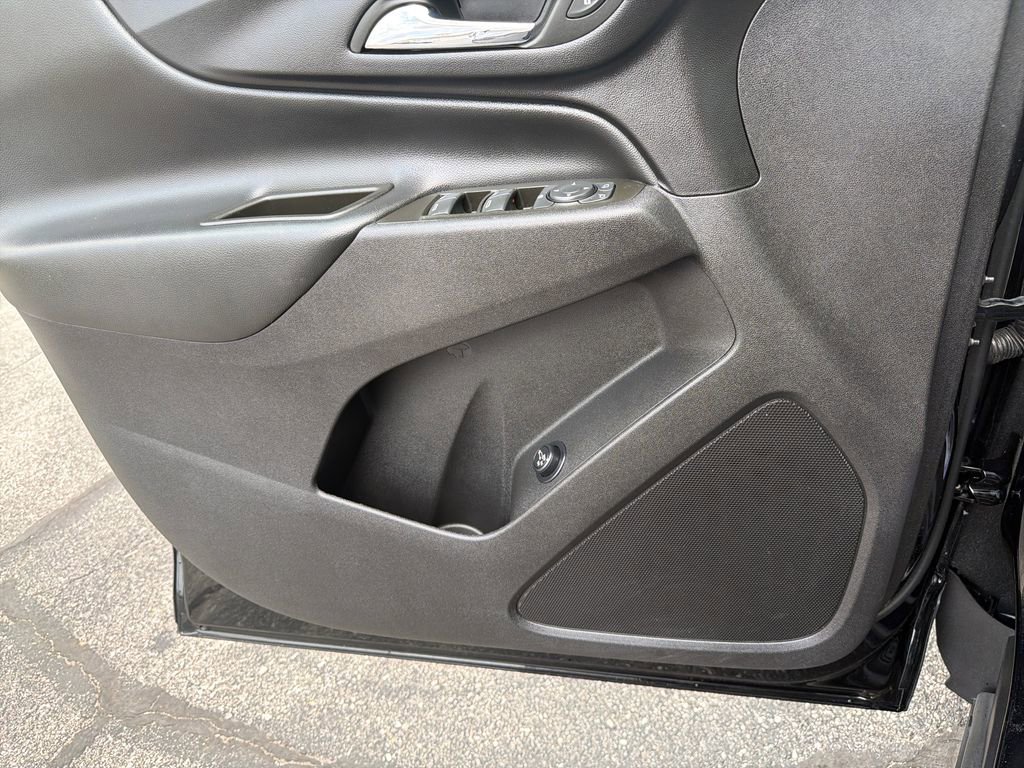 Used 2023 Chevrolet Equinox LT AWD/4WD image 11
