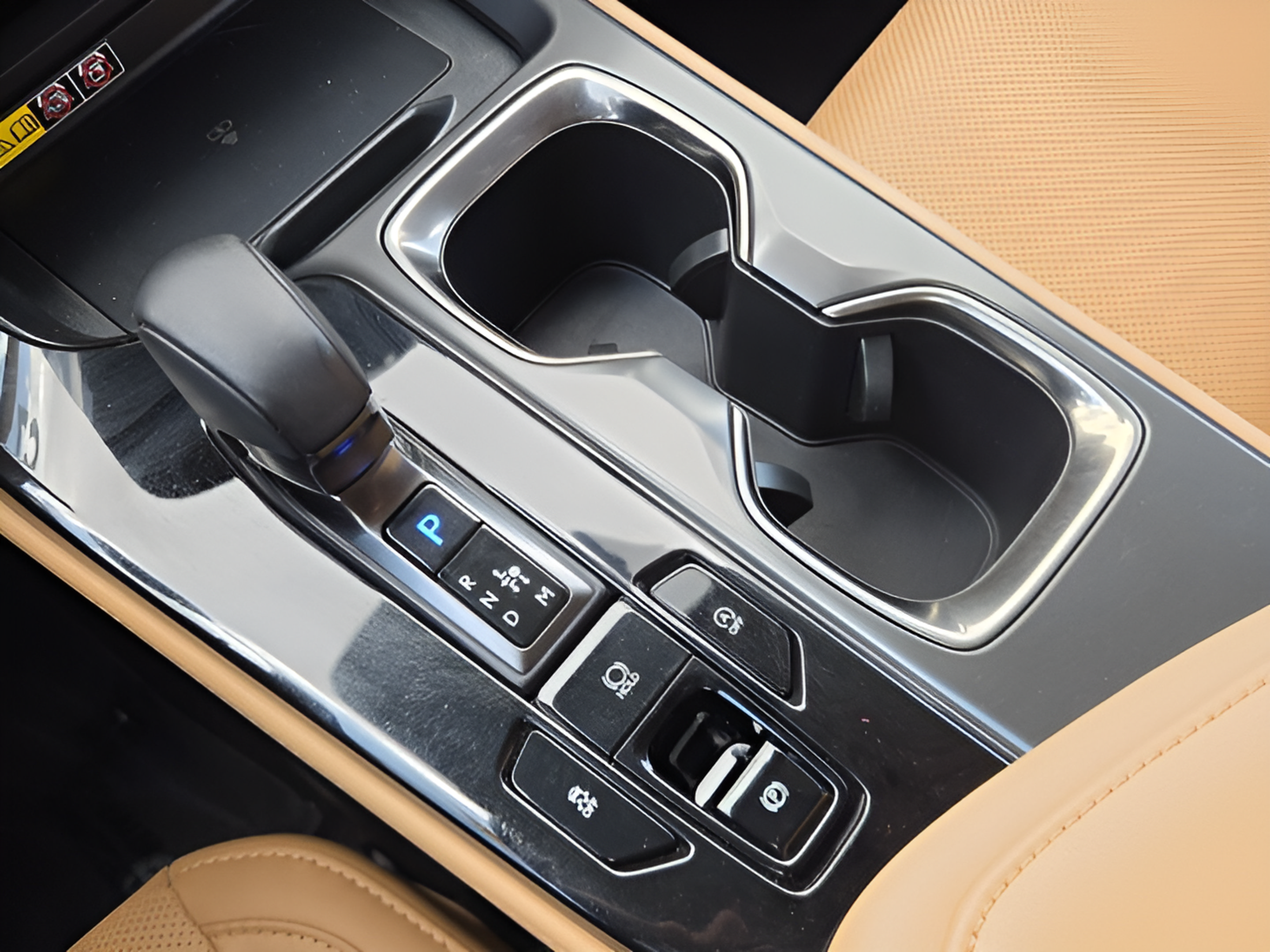 Certified 2025 Lexus NX 250 FWD w/ Accessory Package (K3) image 22