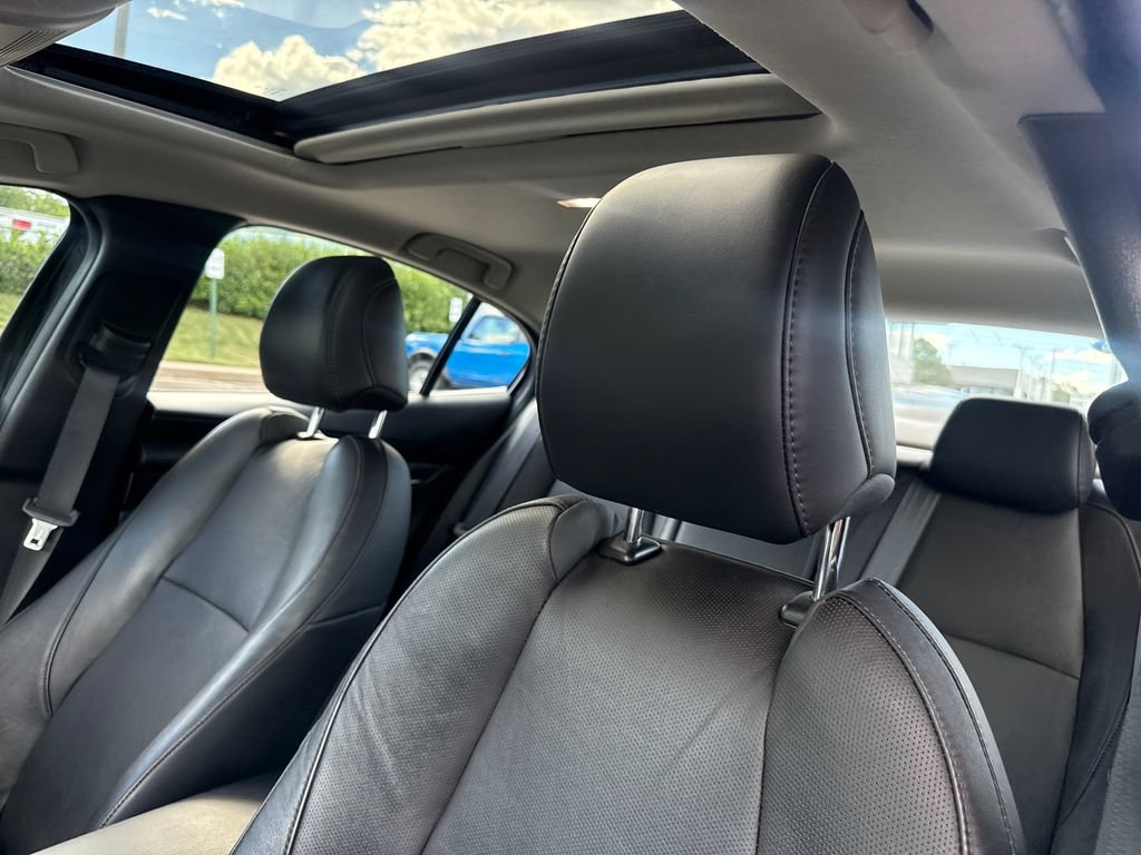 Used 2022 MAZDA MAZDA3 s AWD/4WD image 12