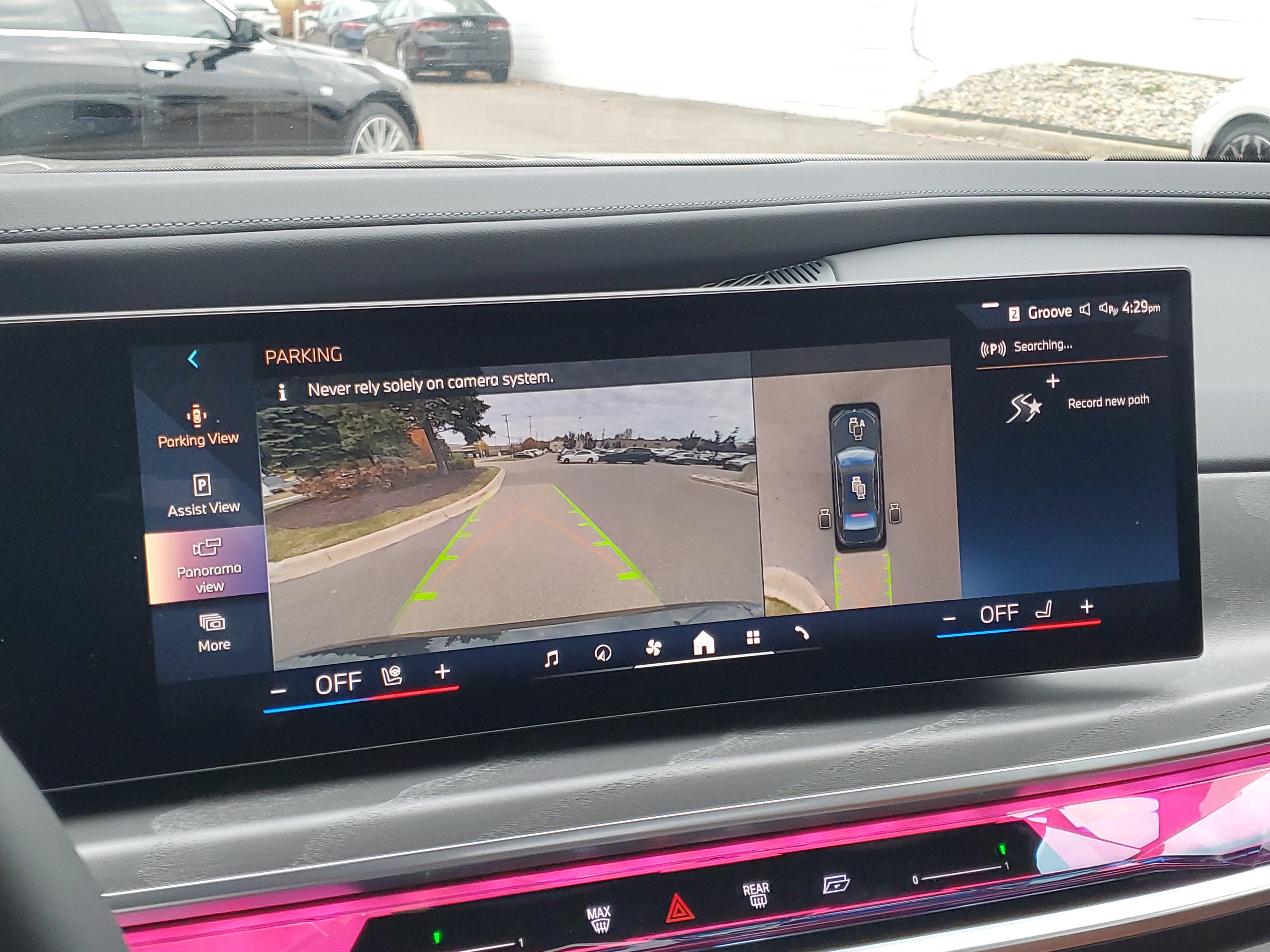 New 2025 BMW i7 eDrive50 w/ Premium Package image 17