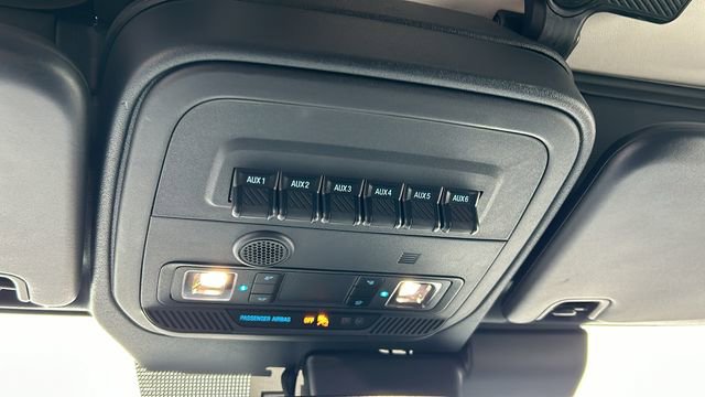 Used 2025 Ford Bronco Badlands AWD/4WD image 24