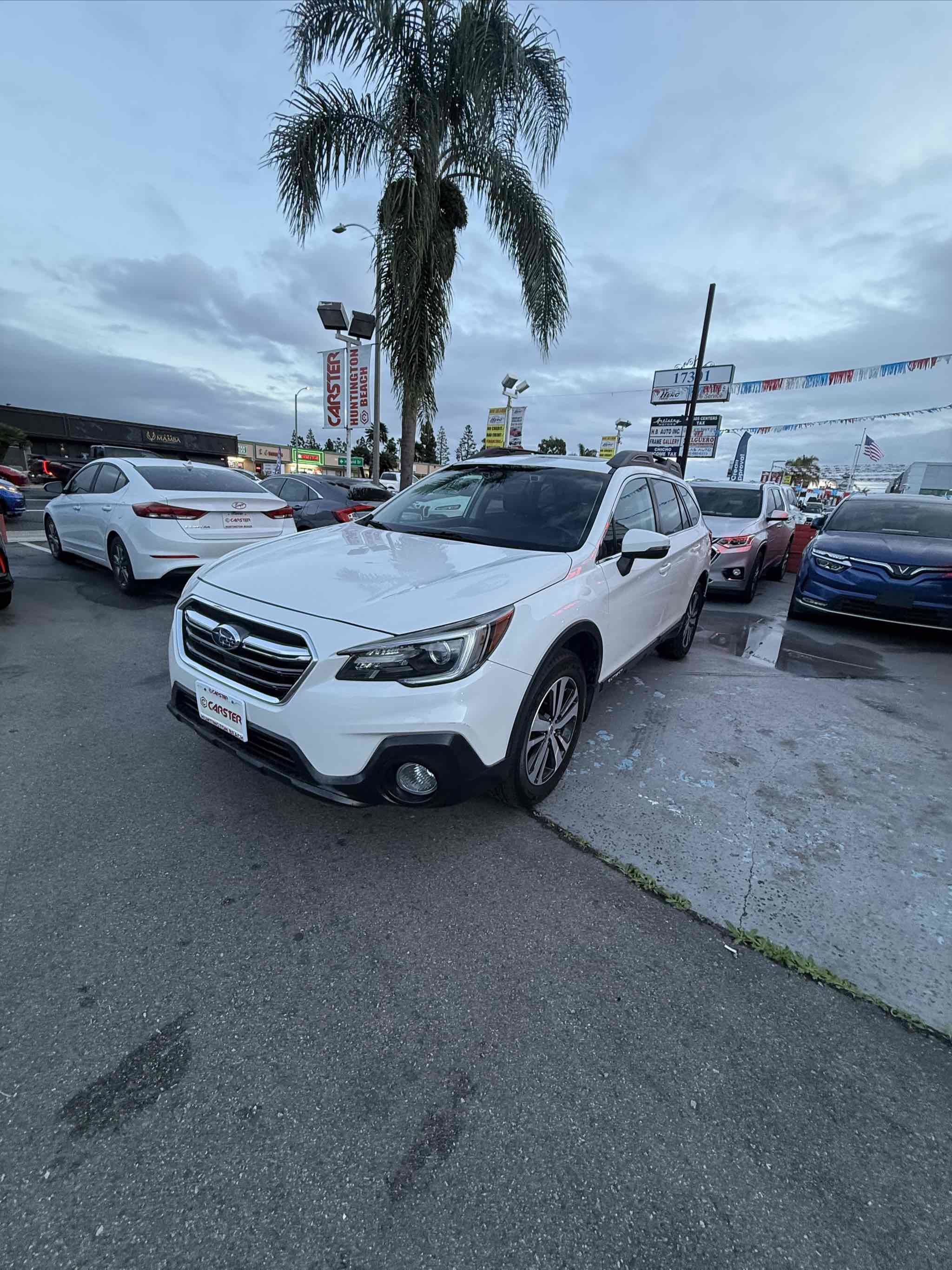 Used 2018 Subaru Outback 2.5i Limited image 2