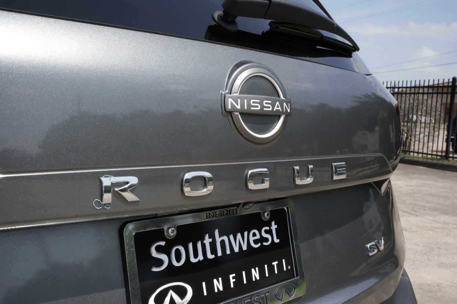 Used 2023 Nissan Rogue SV FWD image 19