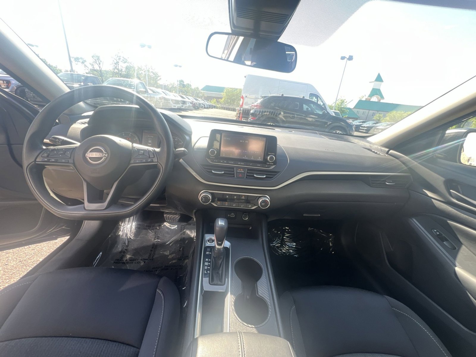 Used 2024 Nissan Altima 2.5 S FWD image 30