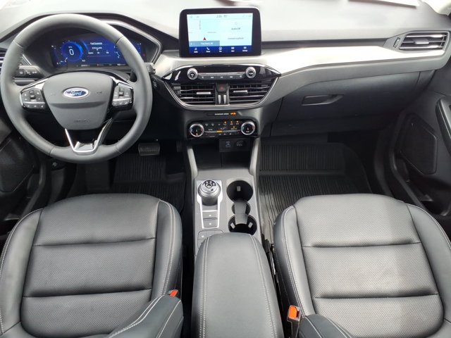 Certified 2022 Ford Escape Titanium w/ Class II Trailer Tow Package AWD/4WD image 10