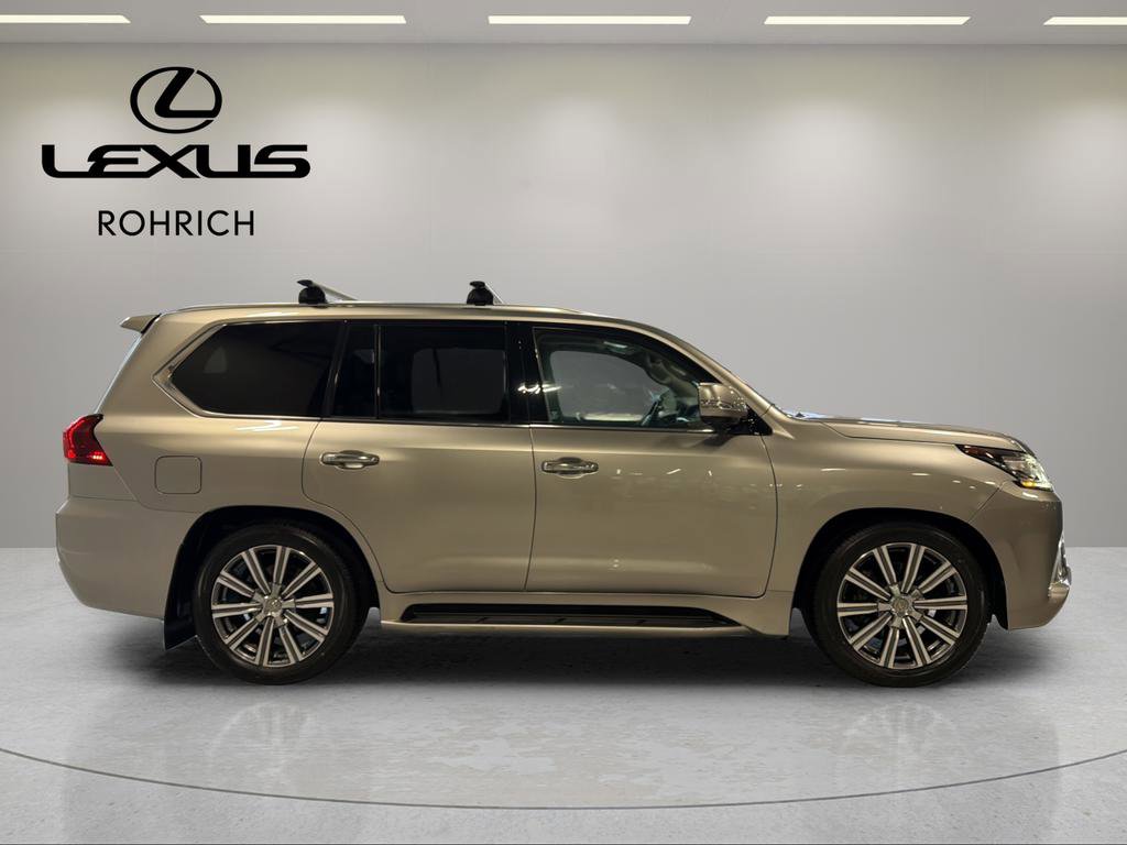 Used 2016 Lexus LX 570 4WD image 4