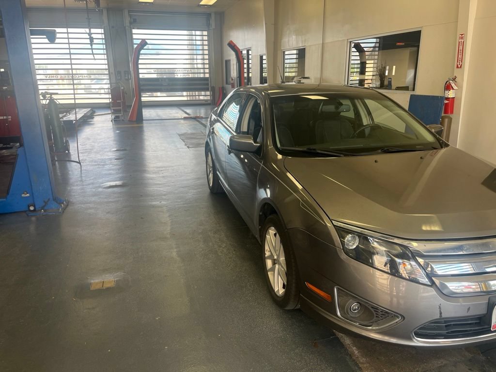 Used 2012 Ford Fusion SEL FWD image 1