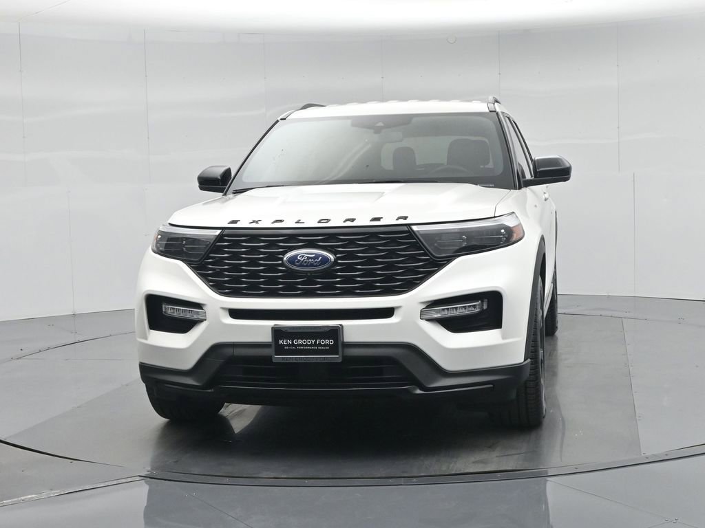 Certified 2023 Ford Explorer ST-Line w/ Class IV Trailer Tow Package image 51