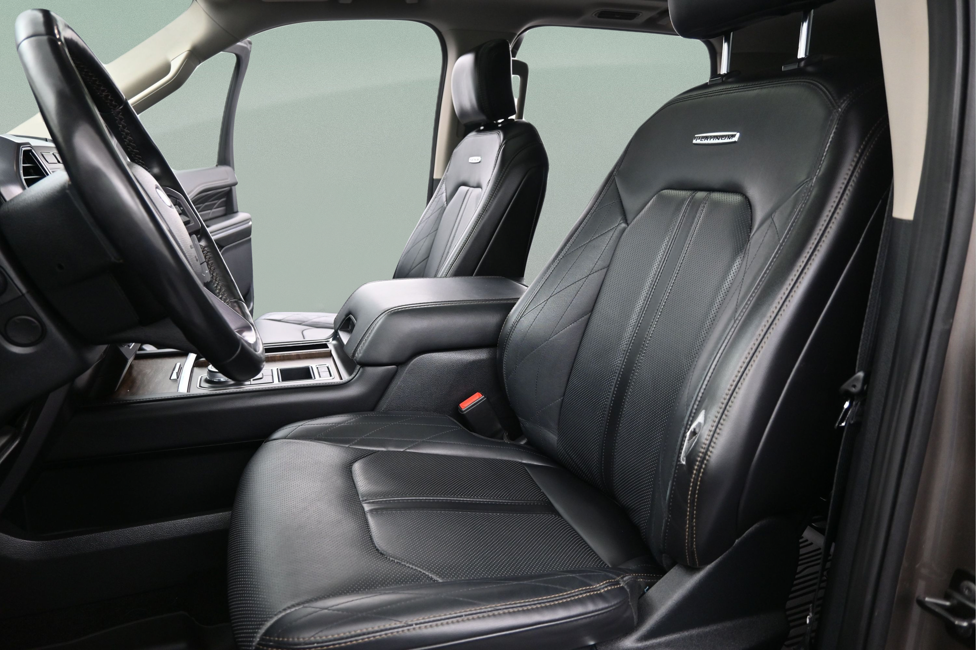 Certified 2019 Ford Expedition Platinum RWD image 23
