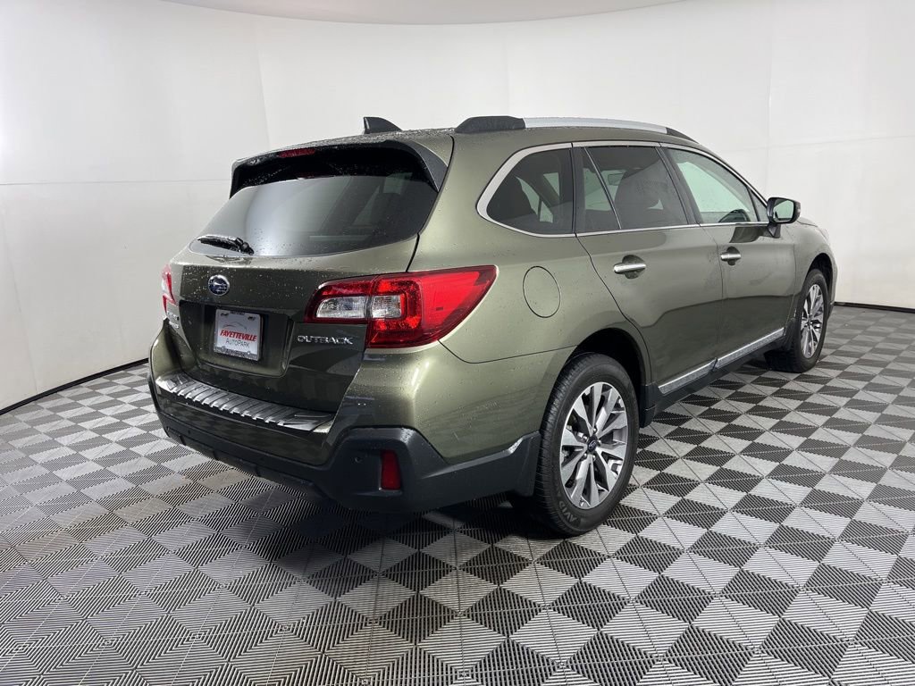 Used 2019 Subaru Outback 2.5i Touring image 16