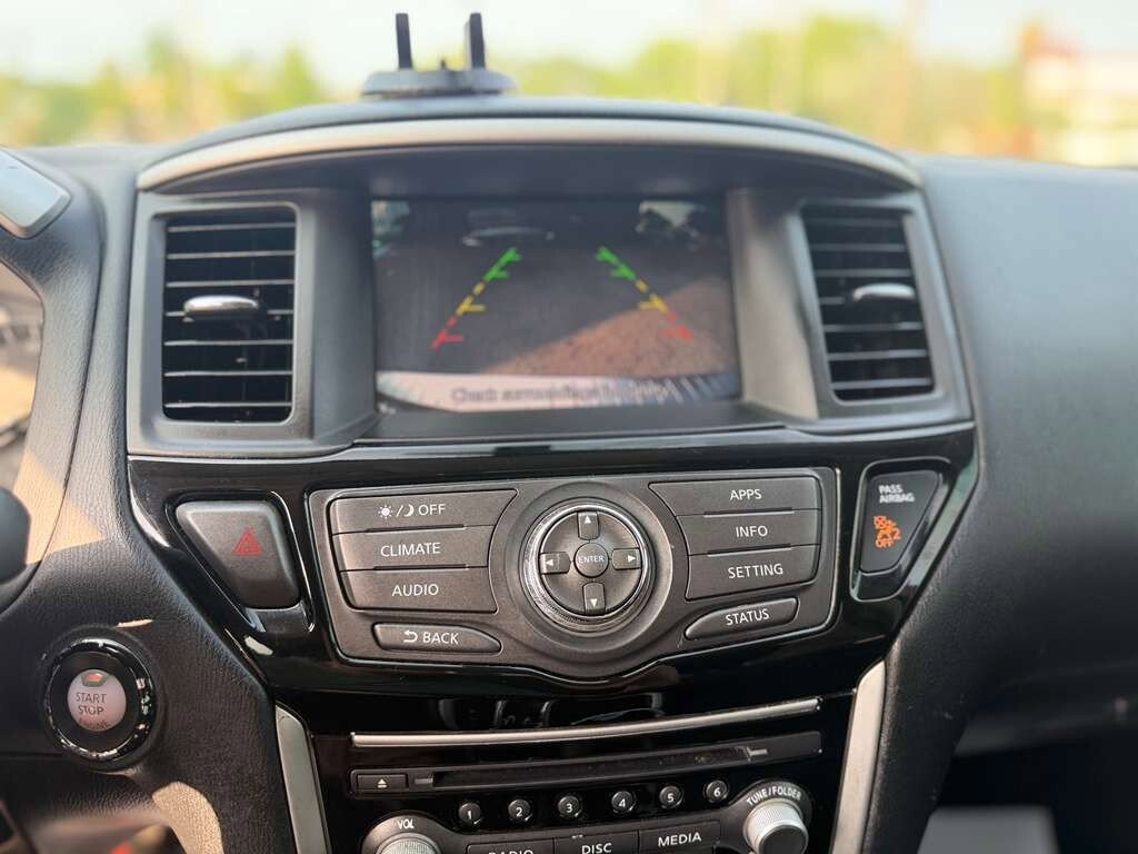 Used 2017 Nissan Pathfinder S AWD/4WD image 26