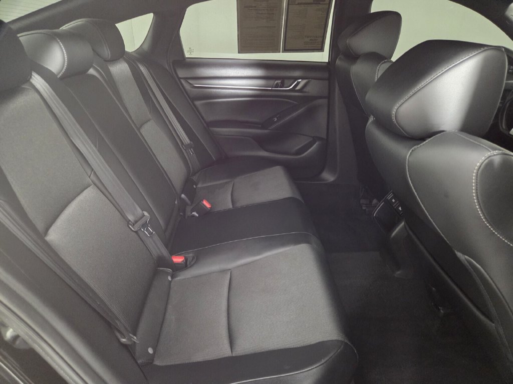 Used 2021 Honda Accord Sport image 27