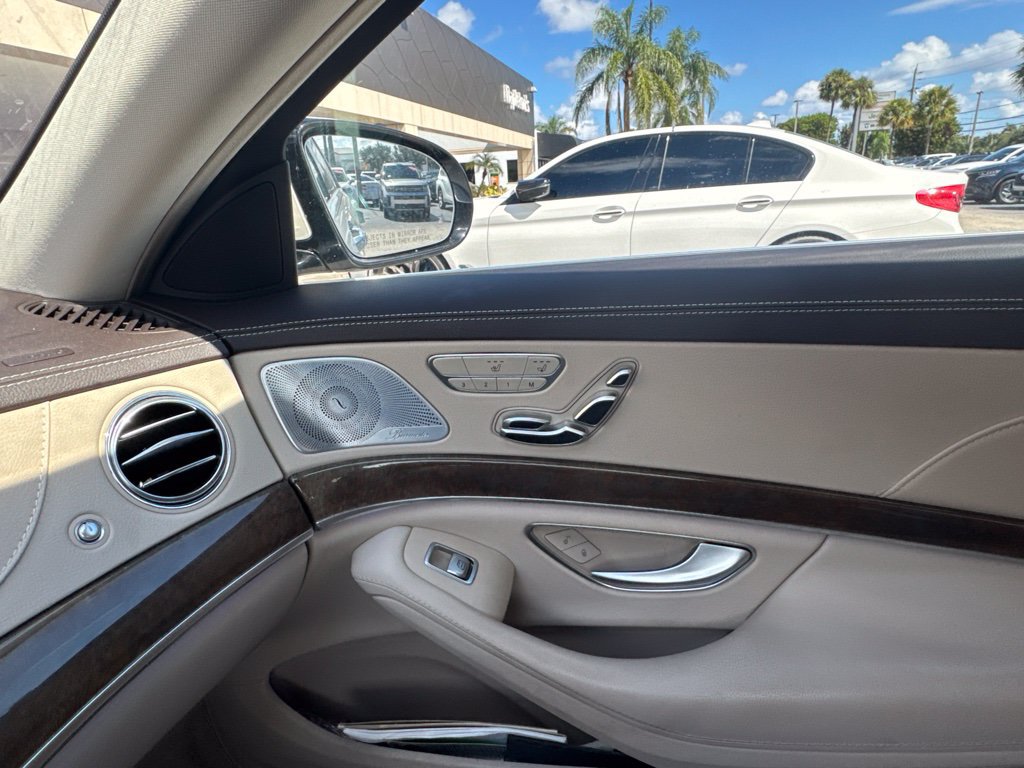 Used 2014 Mercedes-Benz S 550 Sedan image 25