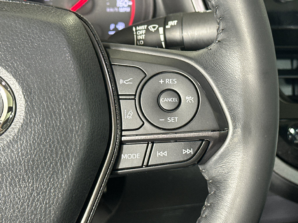 Used 2023 Toyota Camry XSE FWD image 25