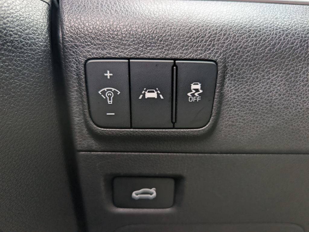 Used 2022 Kia K5 GT-Line image 35