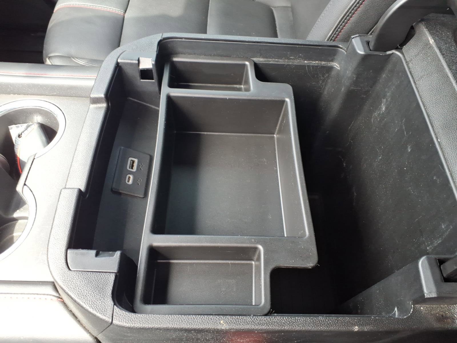 Used 2022 Chevrolet Tahoe RST w/ Luxury Package image 17