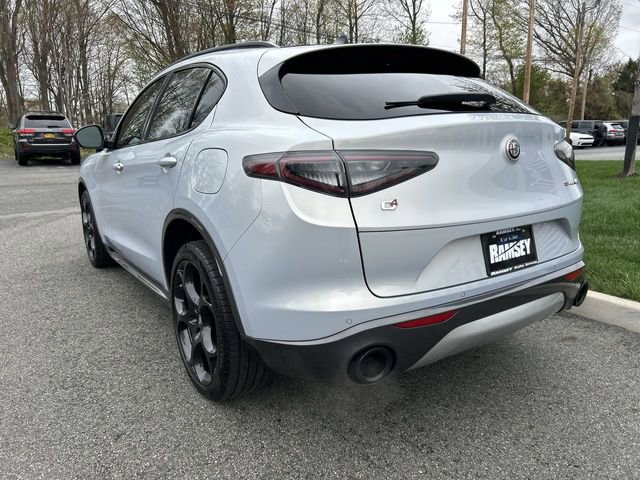 Used 2024 Alfa Romeo Stelvio Ti w/ Performance Driving Package AWD/4WD image 6