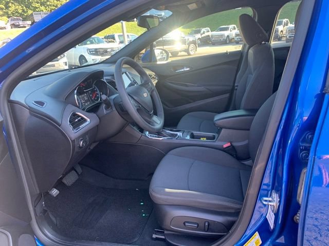 Used 2017 Chevrolet Cruze LT w/ Convenience Package FWD image 23