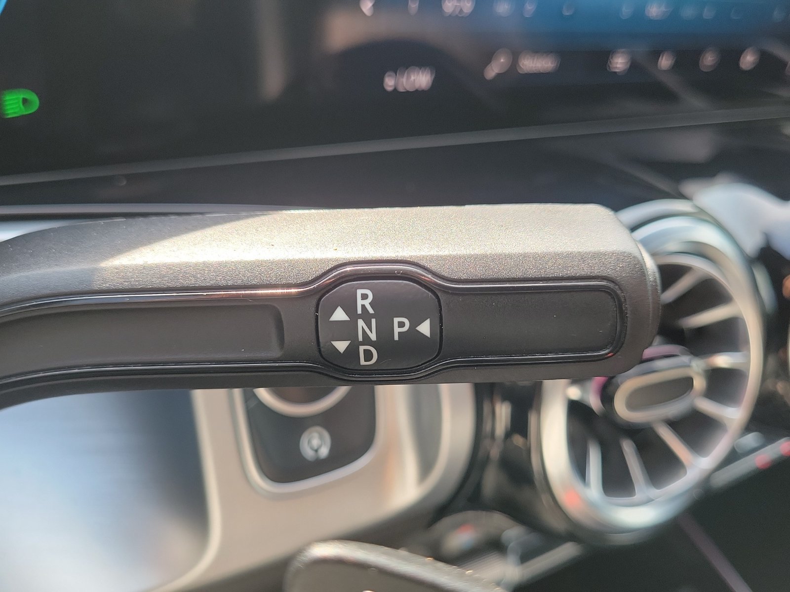 Used 2023 Mercedes-Benz GLB 250 w/ Premium Package image 22